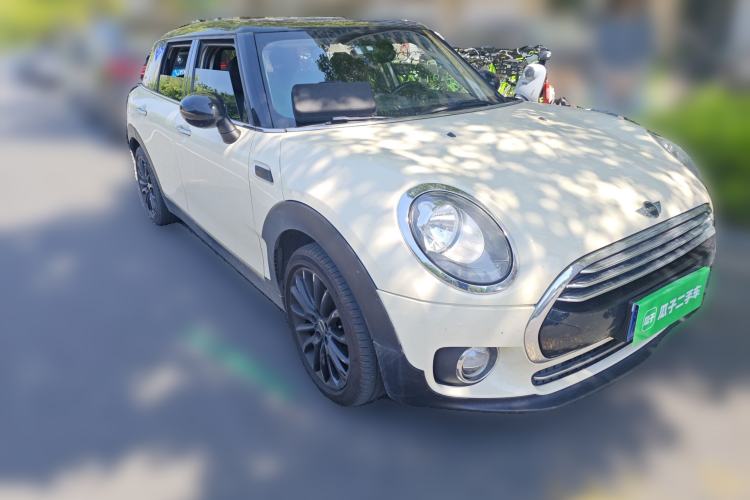 Used MINI Clubman 2016 Revised 1.5T COOPER Front Right 45 Deg