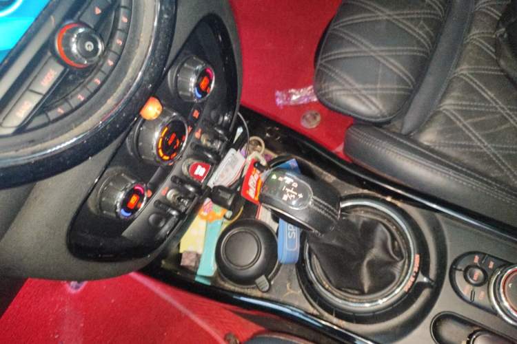 Used MINI Clubman 2016 Revised Version 2.0T COOPER S Connoisseur Edition Gear Lever