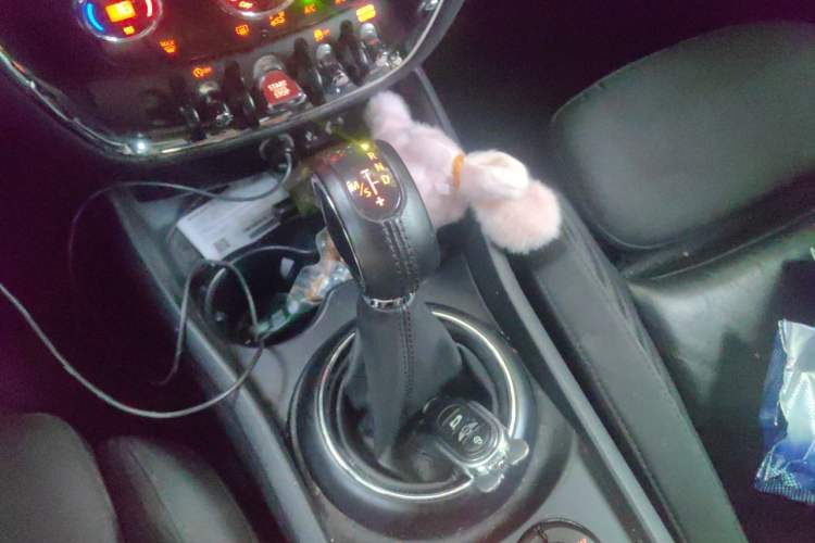 Used MINI Clubman 2016 1.5T COOPER Geek Edition Gear Lever