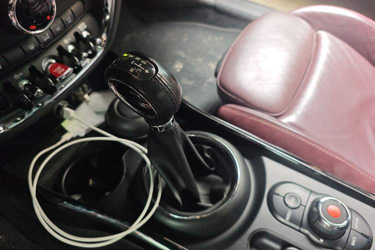 Used MINI Clubman 2016 1.5T COOPER Connoisseur Edition Gear Lever