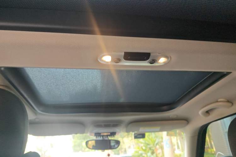 Used MINI Clubman 2016 Updated 1.5T COOPER Geek Edition Headliner