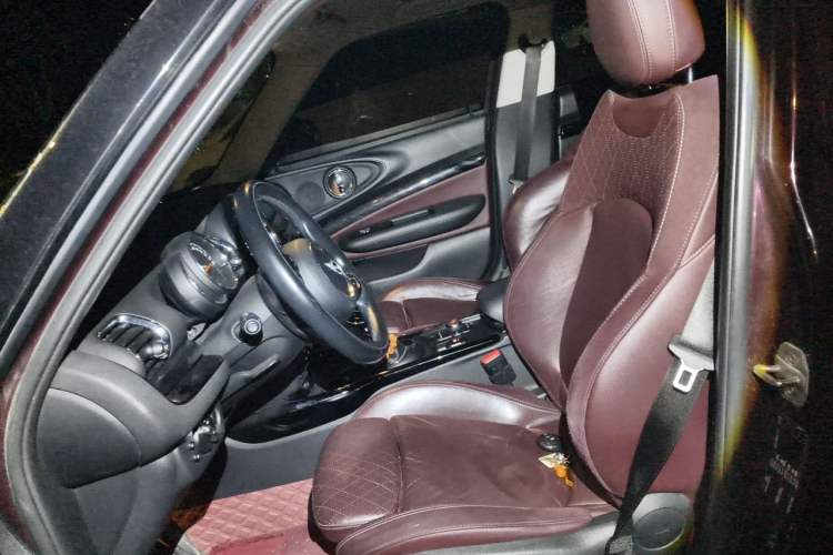 Used MINI Clubman 2016 Revised Version 1.5T COOPER Connoisseur Edition Left Front Seat