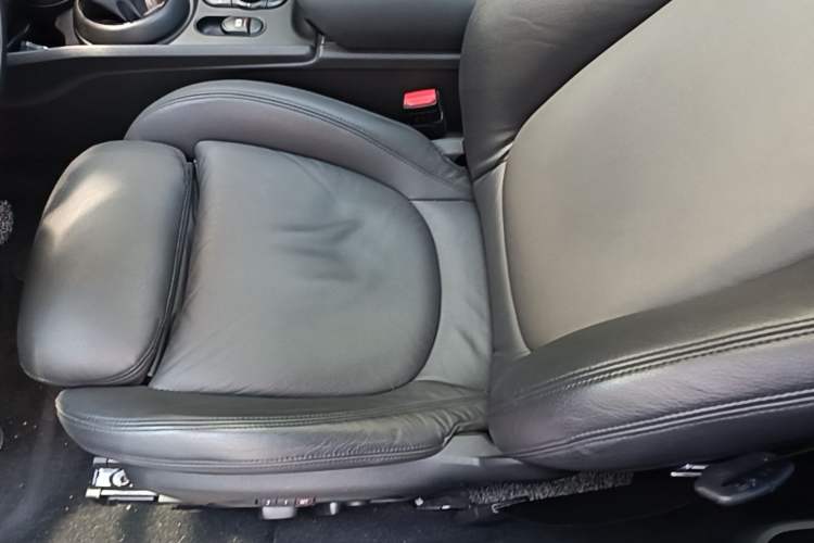 Used MINI Clubman 2016 Revised 1.5T COOPER Left Front Seat