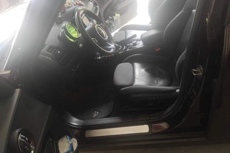 Used MINI Clubman 2016 Revised 1.5T COOPER Left Front Seat