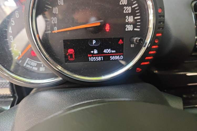 Used MINI Clubman 2016 Revised 2.0T COOPER S Odometer Close Up