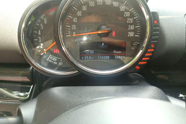 Used MINI Clubman 2016 Revised Version 2.0T COOPER S Connoisseur Edition Odometer Close Up