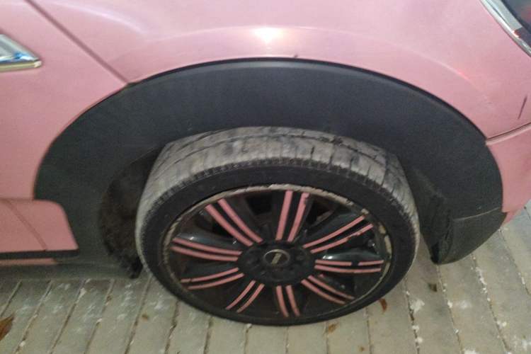 Used MINI Clubman 2016 Revised Version 2.0T COOPER S Connoisseur Edition Right Front Wheel Hub
