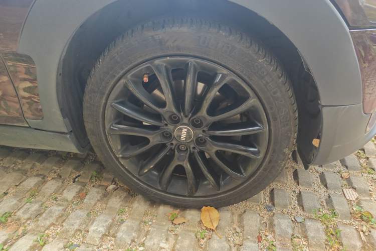 Used MINI Clubman 2016 Updated 1.5T COOPER Geek Edition Right Front Wheel Hub