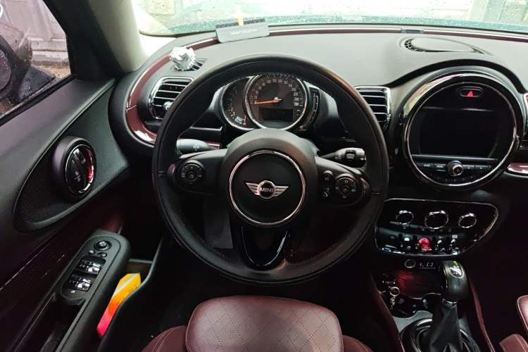 Used MINI Clubman 2016 Revised Version 1.5T COOPER Connoisseur Edition Steering Wheel