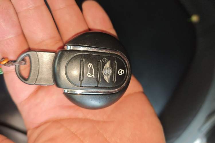Used MINI Clubman 2016 Revised Version 2.0T COOPER S Geek Edition Vehicle Key