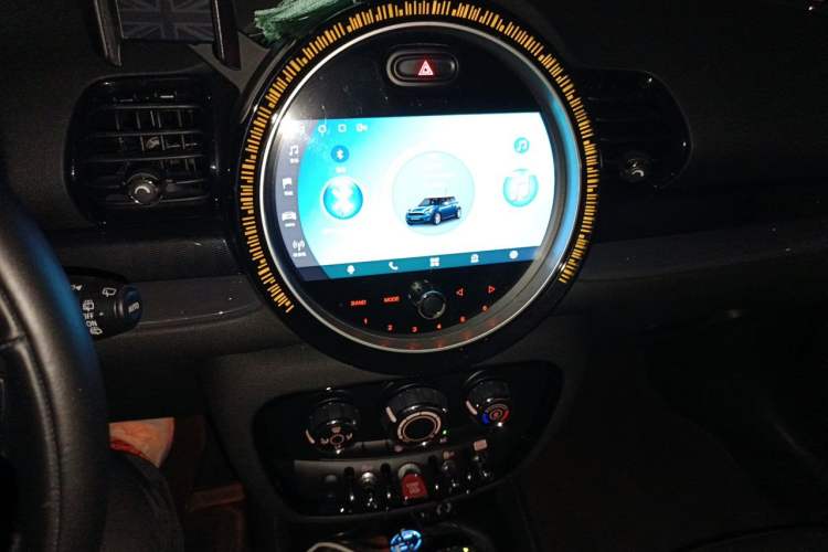 Used MINI Clubman 2016 Revised 1.5T COOPER Audio And AC Panel