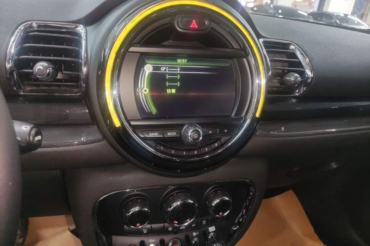 Used MINI Clubman 2016 Revised Version 1.5T COOPER Connoisseur Edition Audio And AC Panel