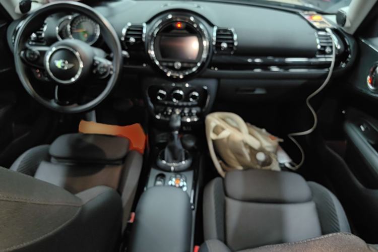 Used MINI Clubman 2016 Revised 1.5T COOPER Center Console