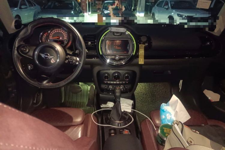 Used MINI Clubman 2016 Revised 2.0T COOPER S Center Console