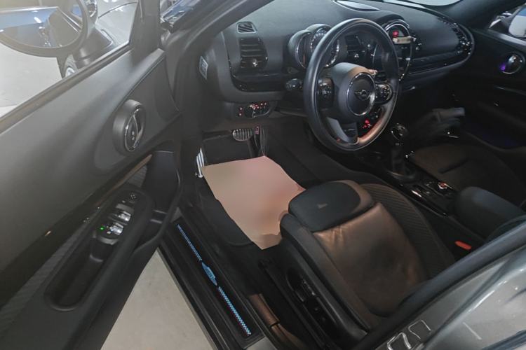 Used MINI Clubman 2016 Revised Version 1.5T COOPER Connoisseur Edition Driver Seat