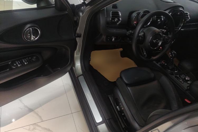 Used MINI Clubman 2016 Revised Version 1.5T COOPER Connoisseur Edition Driver Seat