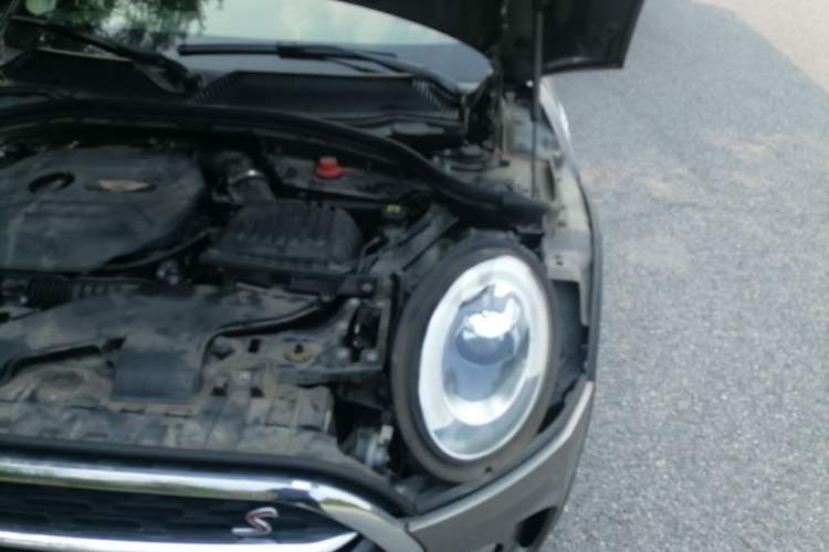 Used MINI Clubman 2016 Revised Version 2.0T COOPER S Geek Edition Engine Bay Left