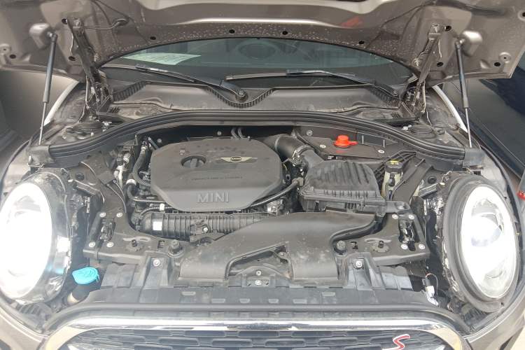 Used MINI Clubman 2016 Revised 2.0T COOPER S Engine Bay