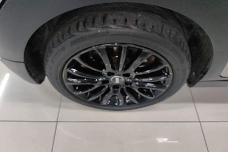 Used MINI Clubman 2016 Revised 1.5T COOPER Exterior 4