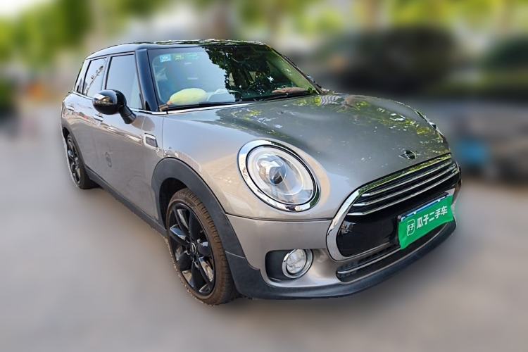 Used MINI Clubman 2016 Revised Version 1.5T COOPER Connoisseur Edition Front Right 45 Deg