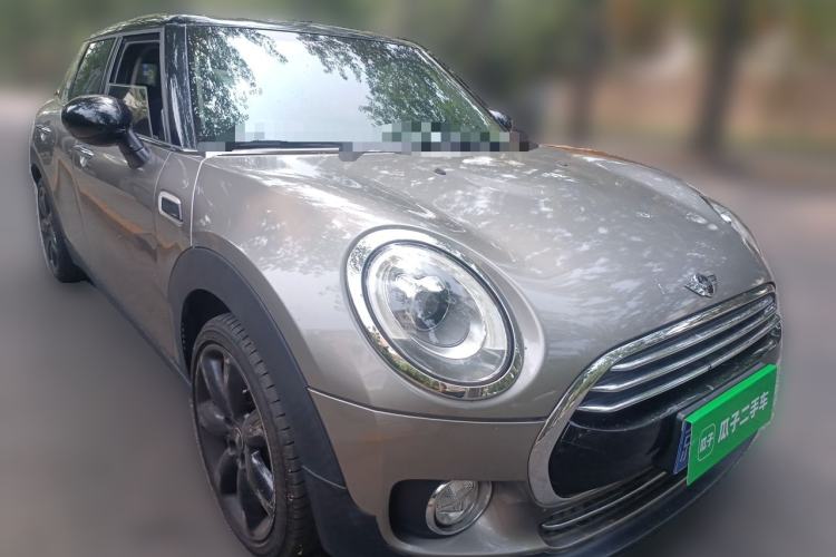 Used MINI Clubman 2016 Revised Version 1.5T COOPER Connoisseur Edition Front Right 45 Deg