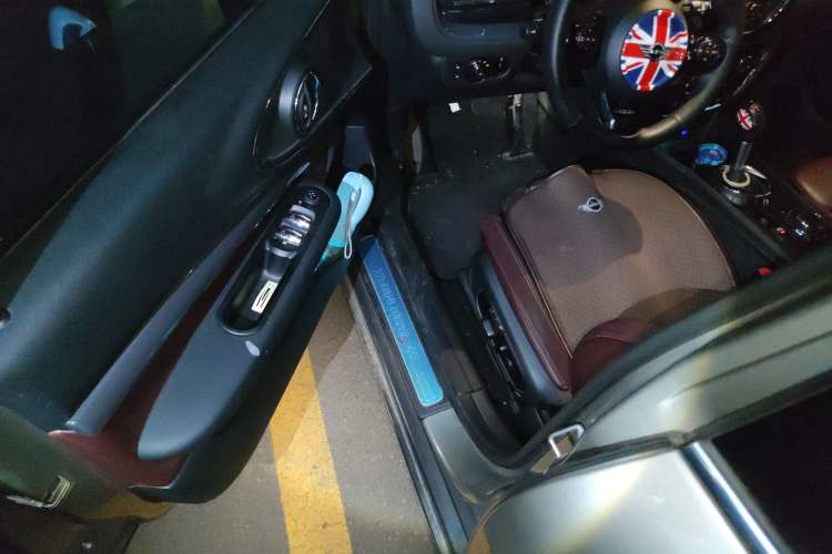 Used MINI Clubman 2016 Revised Version 2.0T COOPER S Geek Edition Interior 3
