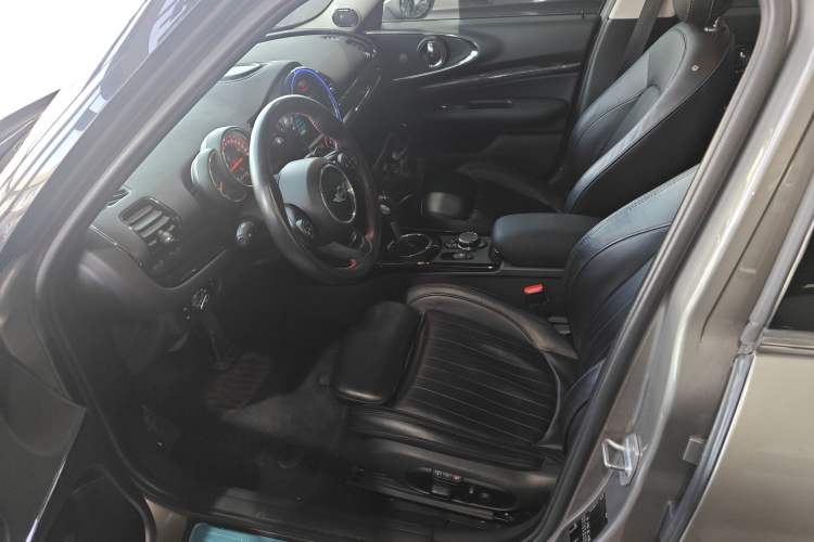 Used MINI Clubman 2016 Revised Version 2.0T COOPER S Connoisseur Edition Left Front Seat