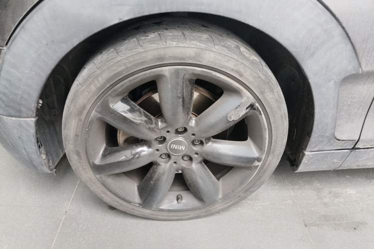 Used MINI Clubman 2016 2.0T COOPER S Geek Edition Left Front Wheel Hub