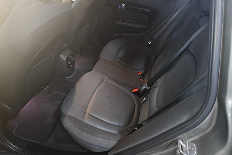Used MINI Clubman 2016 Revised Version 1.5T COOPER Connoisseur Edition Left Rear Seat