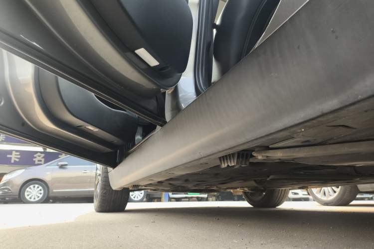 Used MINI Clubman 2016 Revised 1.5T COOPER Left Side Sill
