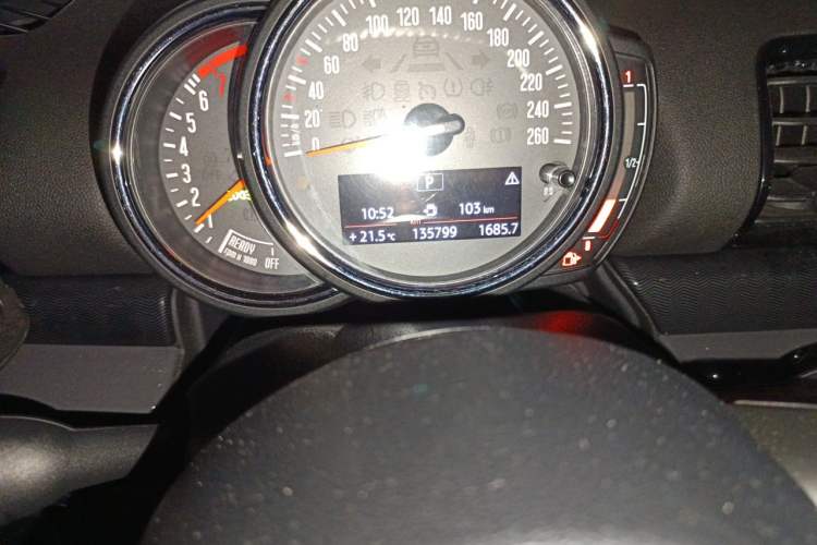 Used MINI Clubman 2016 Revised 1.5T COOPER Odometer Close Up