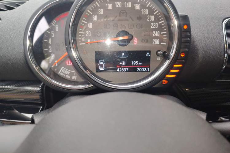 Used MINI Clubman 2016 Revised 1.5T COOPER Odometer Close Up