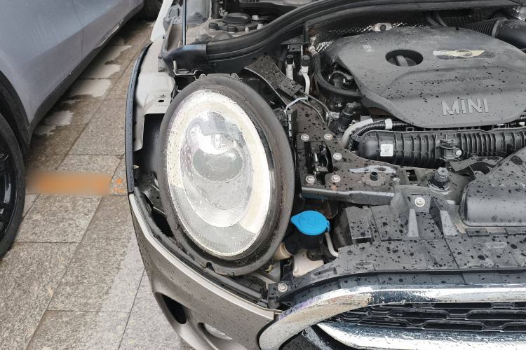 Used MINI Clubman 2016 Revised Version 2.0T COOPER S Geek Edition Right Front Headlight