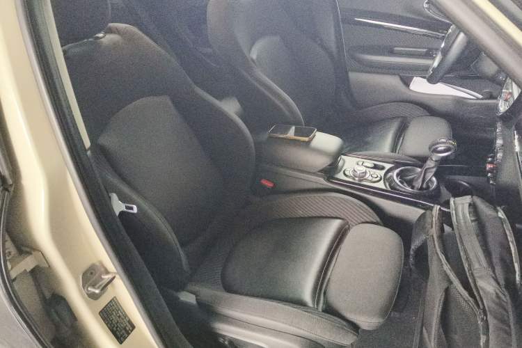 Used MINI Clubman 2016 2.0T COOPER S Geek Edition Right Front Seat