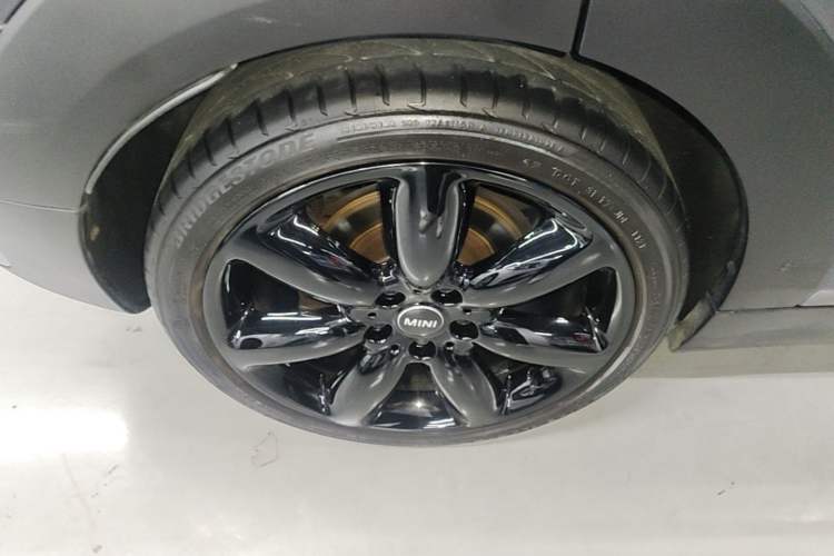 Used MINI Clubman 2016 2.0T COOPER S Right Rear Wheel Hub