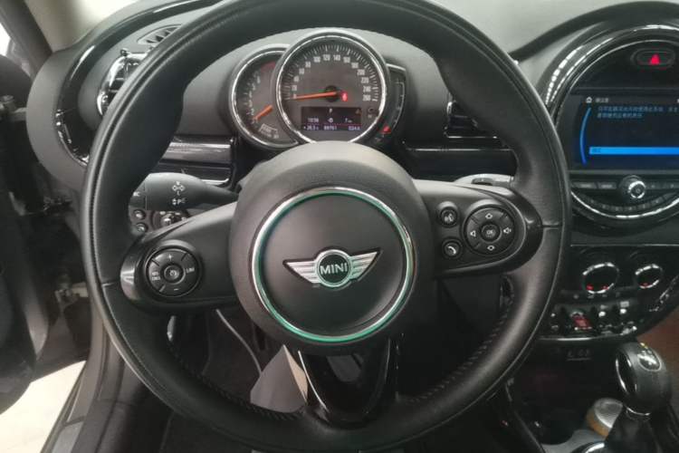 Used MINI Clubman 2016 Revised Version 1.5T COOPER Connoisseur Edition Steering Wheel