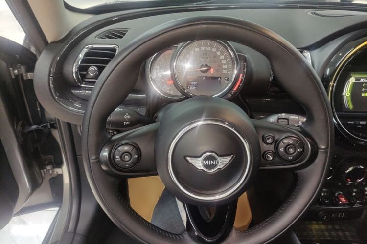 Used MINI Clubman 2016 Revised Version 1.5T COOPER Connoisseur Edition Steering Wheel