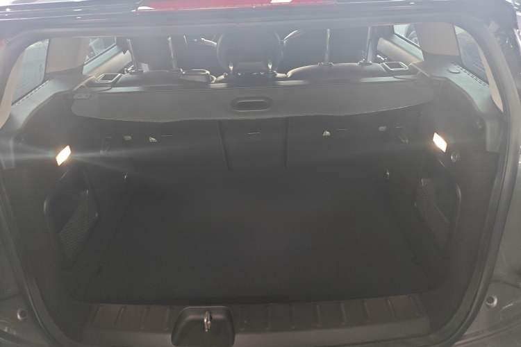 Used MINI Clubman 2016 Revised Version 2.0T COOPER S Connoisseur Edition Trunk
