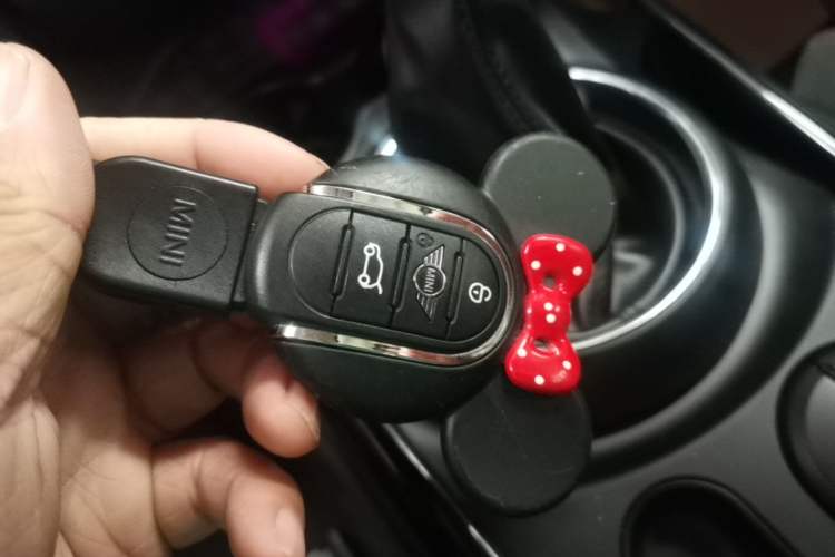 Used MINI Clubman 2016 Revised Version 1.5T COOPER Connoisseur Edition Vehicle Key