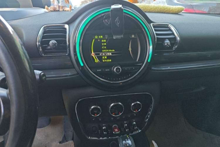 Used MINI Clubman 2016 Updated 1.5T COOPER Geek Edition Audio And AC Panel