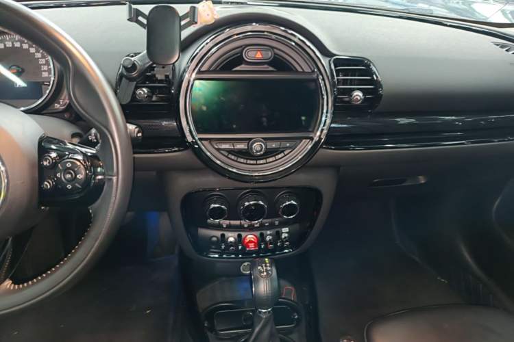 Used MINI Clubman 2016 Revised Version 2.0T COOPER S Connoisseur Edition Audio And AC Panel