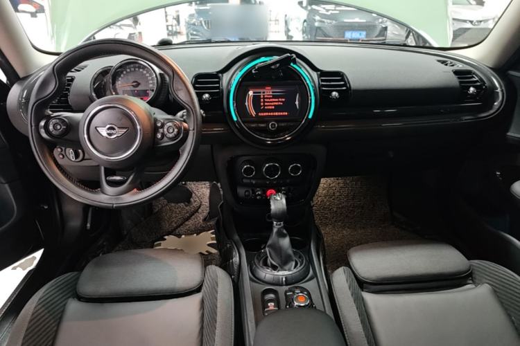Used MINI Clubman 2016 Revised 2.0T COOPER S Center Console