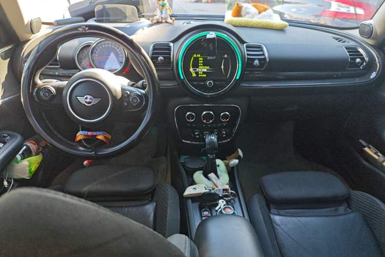 Used MINI Clubman 2016 Updated 1.5T COOPER Geek Edition Center Console
