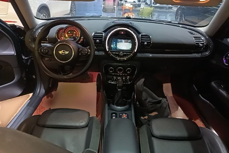 Used MINI Clubman 2016 Revised Version 1.5T COOPER Connoisseur Edition Center Console