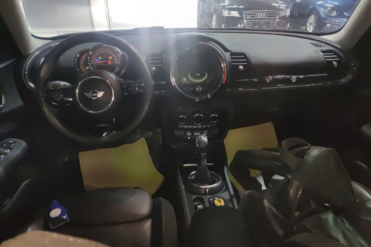 Used MINI Clubman 2016 Revised 2.0T COOPER S Center Console