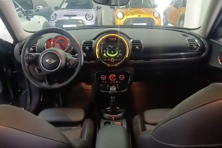 Used MINI Clubman 2016 1.5T COOPER Connoisseur Edition Center Console