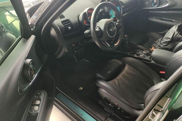 Used MINI Clubman 2016 Revised Version 2.0T COOPER S Connoisseur Edition Driver Seat