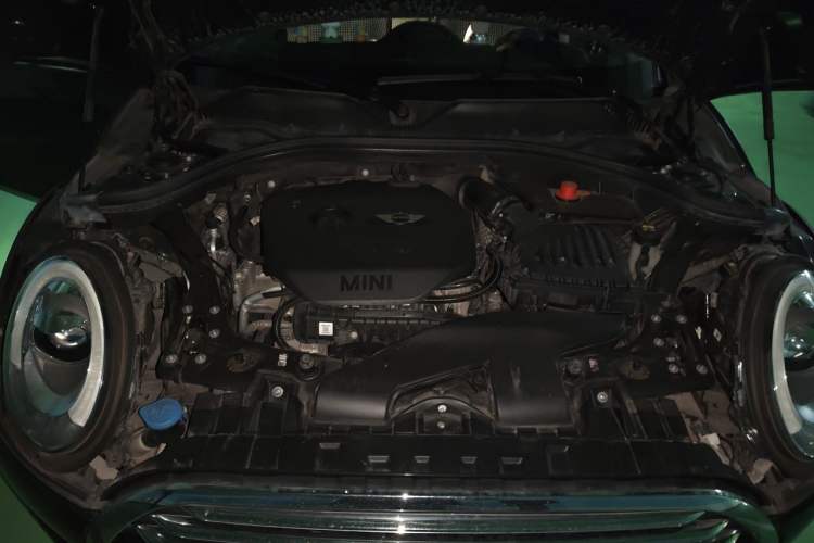 Used MINI Clubman 2016 Updated 1.5T COOPER Geek Edition Engine Bay
