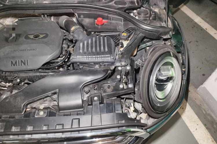 Used MINI Clubman 2016 1.5T COOPER Engine Bay Left