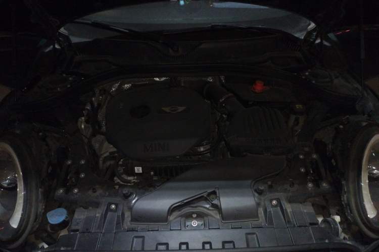 Used MINI Clubman 2016 1.5T COOPER Connoisseur Edition Engine Bay